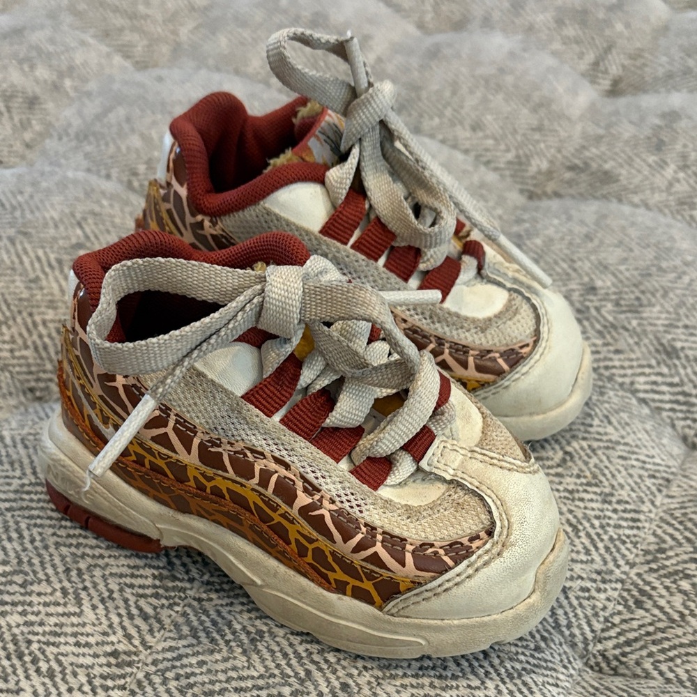 Nike Air Max giraffe sneakers size 4